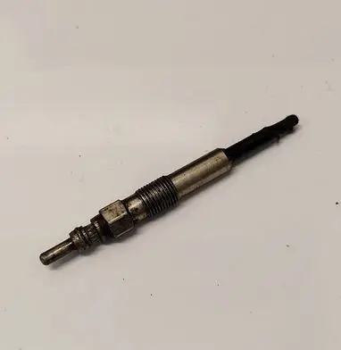 Volkswagen Golf V Spark plug 0250402005