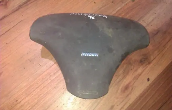 Fiat Multipla Steering wheel airbag