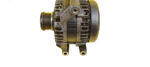 Opel Corsa E Generator/alternator 39047359 B13DTE