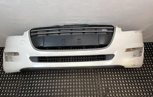 Peugeot 508 Front bumper