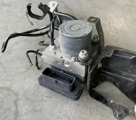 Toyota Verso ABS Pump 445400F100 269736 170112592