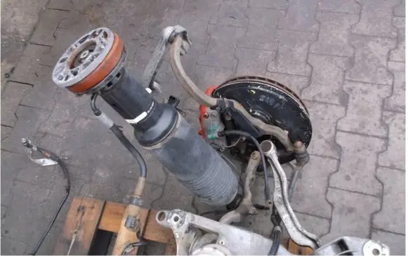 Mercedes-Benz SL R230 Front wheel hub spindle knuckle