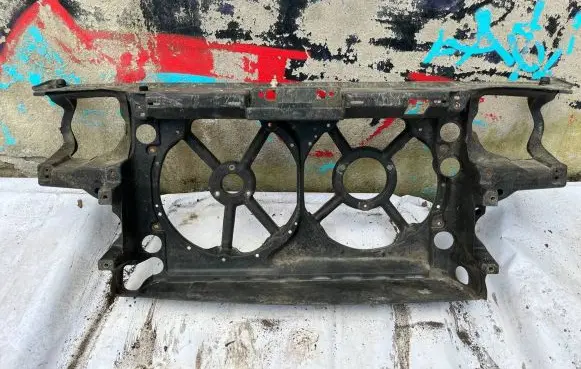 Volkswagen Golf III Radiator support slam panel 1H0805594D 1H0805594