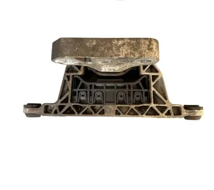 Opel Insignia B Engine mount bracket 84240118 300817