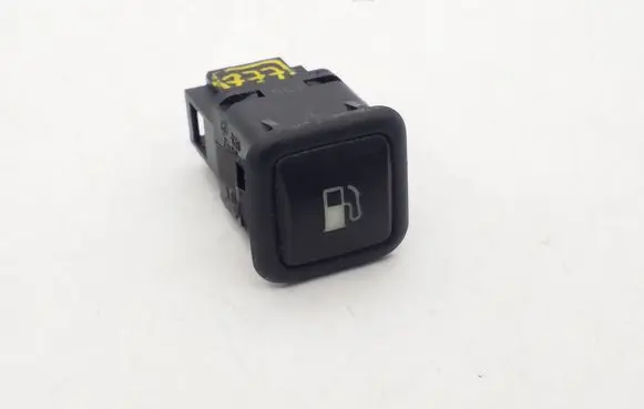 Volkswagen Golf IV Fuel tank opening switch 3B0959833A