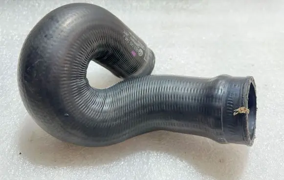 Audi A4 S4 B6 8E 8H Intercooler hose/pipe 8E0145746F