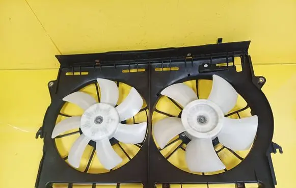 Toyota Avensis T250 Electric radiator cooling fan 163630G060A 163630G050