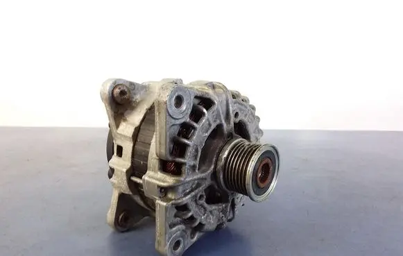 Nissan Qashqai Generator/alternator 231004BE0B-F