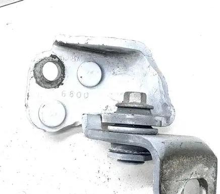Ford Fusion II Front door upper hinge P001A
