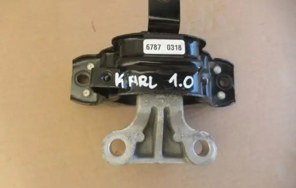 Opel Karl Engine mount bracket 67870318