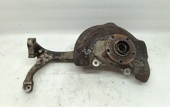 Audi A6 S6 C6 4F Front wheel hub 4F0615312A