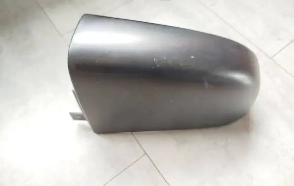 Rear/tail light trim molding