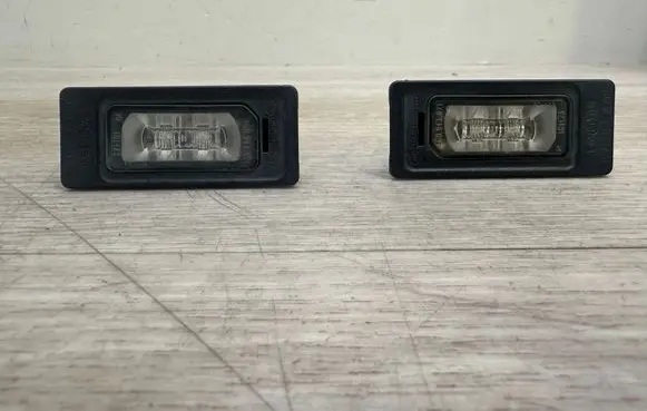 Porsche Cayenne (92A) Number plate light 4G0943021