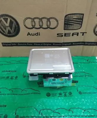 Volkswagen PASSAT B8 ABS Pump 3Q0907379H 3Q0614517H