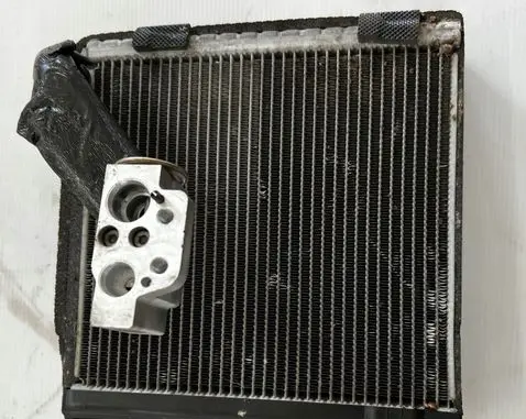 Volkswagen Golf Plus Air conditioning (A/C) radiator (interior) 