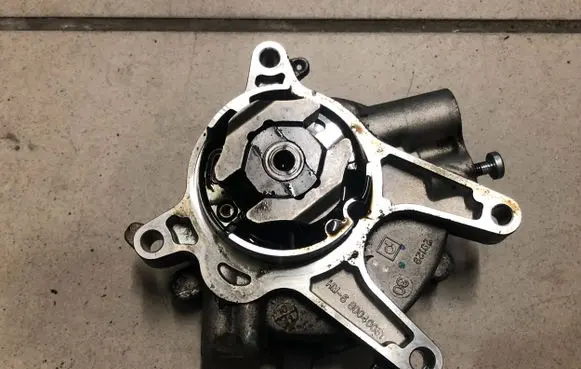 Jeep Renegade Vacuum pump 80040031