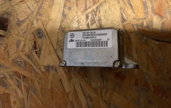 Volkswagen Touareg I Engine control unit/module 7E0907652A