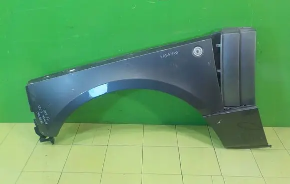 Land Rover Range Rover L322 Fender PRZOD LEWY