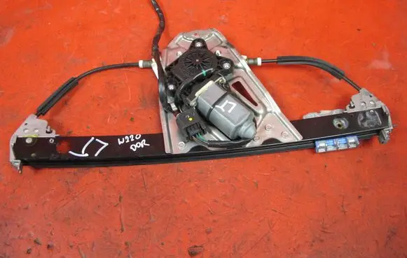 Mercedes-Benz S W220 Rear door window regulator with motor A2207300346