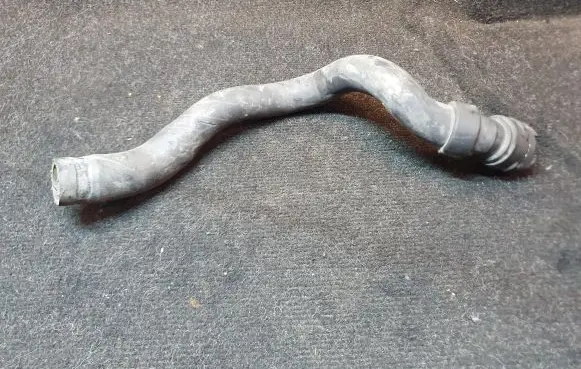 Ford Mondeo Mk III Engine coolant pipe/hose S4000051