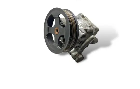 Mitsubishi Outlander Power steering pump