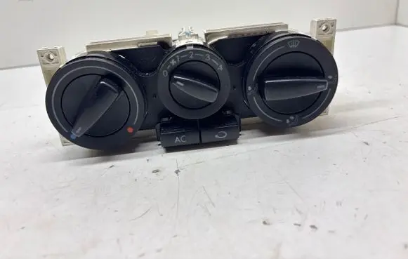 Volkswagen Golf IV Climate control unit 1J0820045F