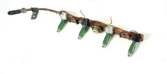 Toyota Avensis T250 Fuel main line pipe 23250-22040