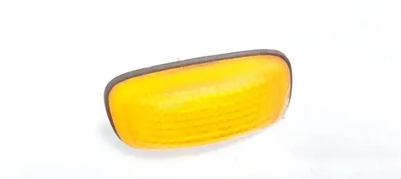 Nissan Almera Front fender indicator light