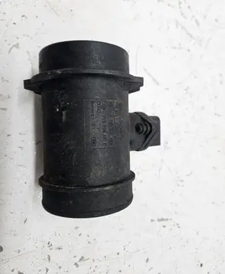 Audi A4 S4 B5 8D Mass air flow meter 0281002429