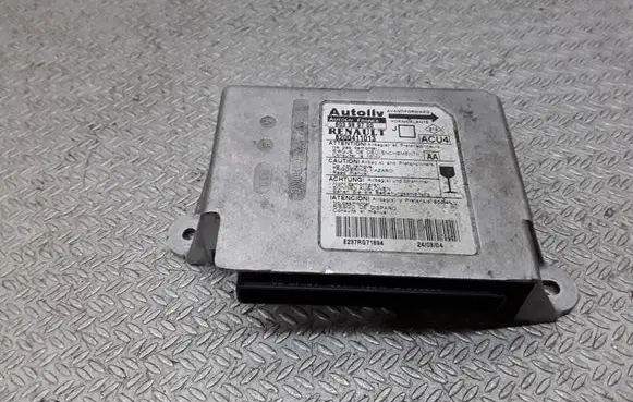 Renault Megane II Airbag control unit/module 603989700 8200411013