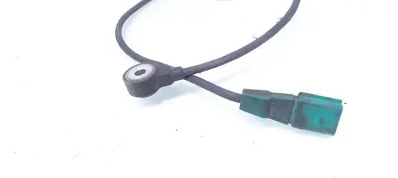Audi A4 S4 B6 8E 8H Detonation knock sensor 06C905377