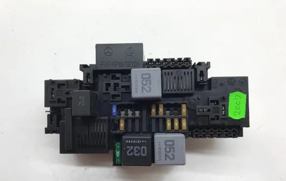 Mercedes-Benz S W222 Fuse module A2229063202 50W211F02 151611079