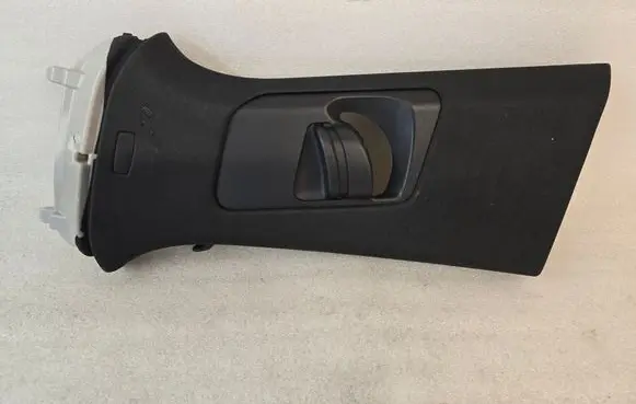 Porsche Cayenne (9Y0 9Y3) (B) pillar trim (top) 760867243