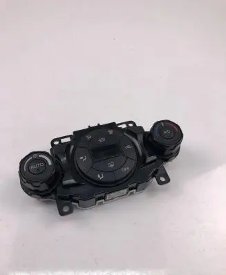 Ford Fiesta Climate control unit C1BT18C612BF