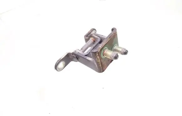 SsangYong Kyron Tailgate/trunk/boot hinge