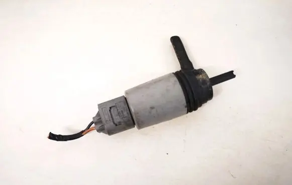 Windscreen/windshield washer pump