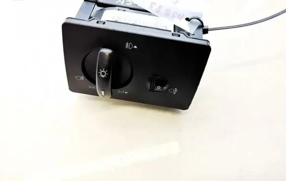 Ford Focus Light switch 4m5t13a024fa