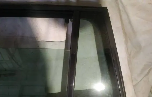 Citroen C4 Grand Picasso Rear vent window glass 