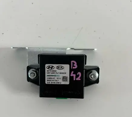 Hyundai i40 Yaw turn rate sensor 957753Z000 00165246612 4M5455H3G