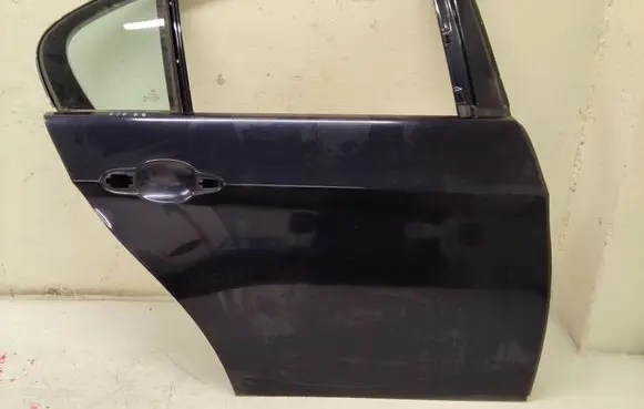 BMW 3 E90 E91 Rear door 41007203675