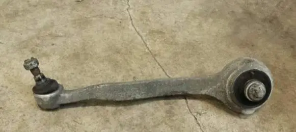 Mercedes-Benz C W204 Front control arm A2043306711