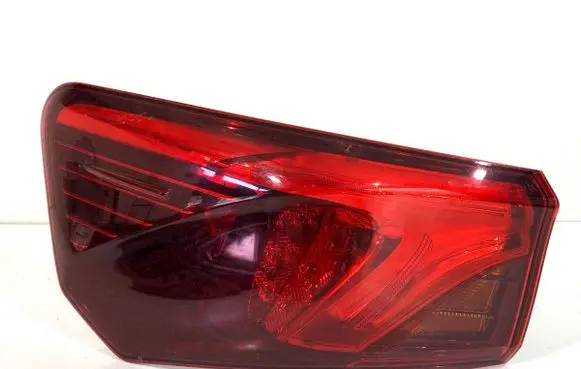 Toyota Avensis T270 Rear/tail lights