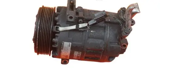 Opel Vivaro Air conditioning (A/C) compressor (pump) 8FK351322041 R9M452