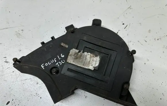 Ford Focus Timing belt guard (cover) 9651560180