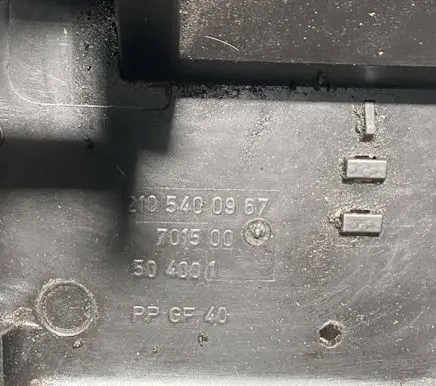 Mercedes-Benz E W210 Fuse box set 2105400082 08700700