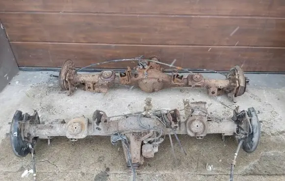 Toyota FJ cruiser Rear axle beam with reductor 