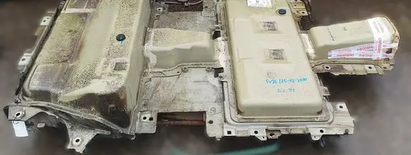 Peugeot 2008 II Hybrid / electric car battery 9827789180 9827789580