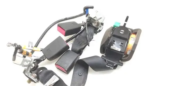 Mazda 6 Rear seatbelt T86376T 1063909 0642065