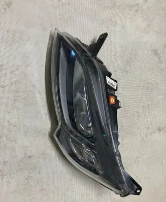Peugeot Boxer Headlight/headlamp 1375104080