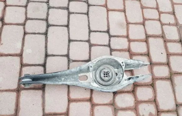Volkswagen PASSAT B8 Rear control arm 3Q0505311D